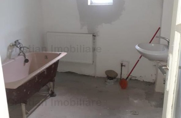 Casa 4 camere, St 670 mp, toate utilitatile, zona Chercea