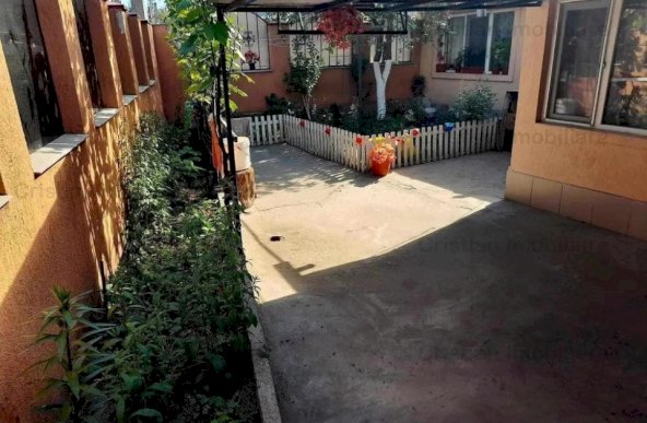 CARAMIDA, Casa zona Lacu Dulce, 4 camere, teren 250 mp