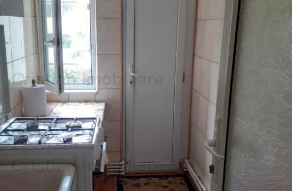 3 camere, etaj 1, MOBILAT SI UTILAT, zona Viziru 1