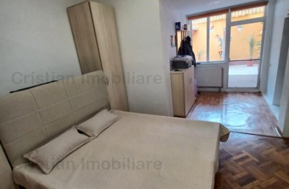 VILA(P+1), 4 camere zona Centru, MOBILATA SI UTILATA!