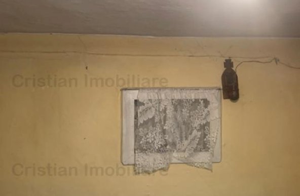 Teren cu casa demolabila Chercea, teren 380 mp latime 17m 132 euro/mp