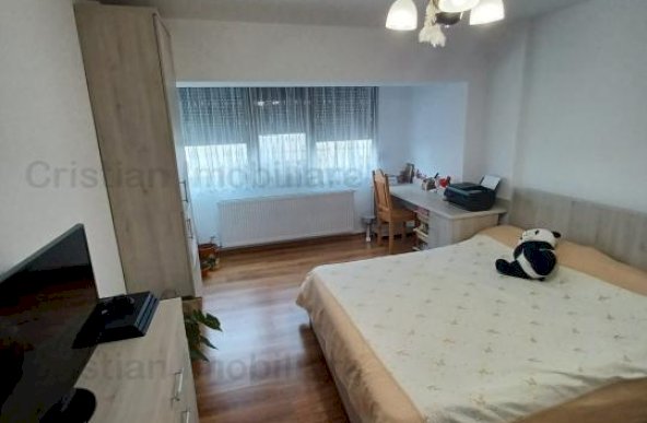 MOBILAT, 4 camere, TOTUL NOU, etaj 2, zona Progresu