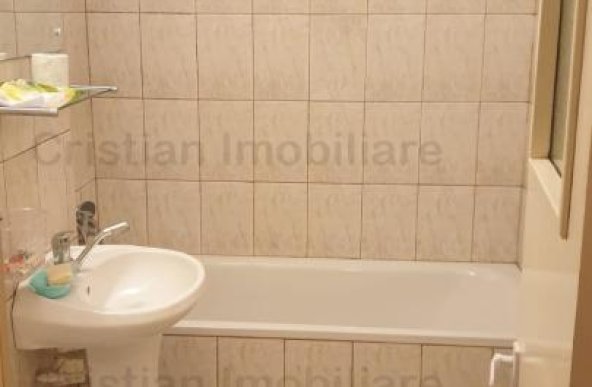 Inchiriere 2 cam Ultracentral etaj 1 bloc cu lift Mobilat si Utilat - Bariera