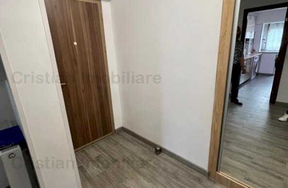 Renovat ! Ap. 2 camere confort 1 Mobilat si Utilat  -Victoriei