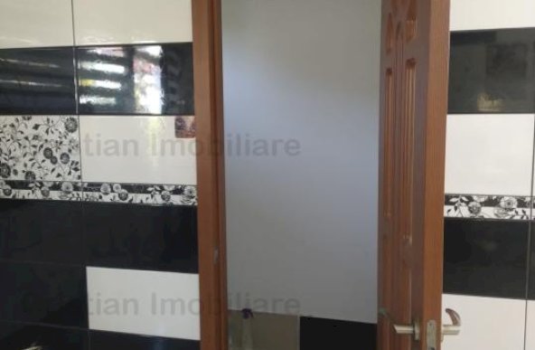 Apartament 3 camere, NEMOBILAT, etajul 1, zona Ultracentrala