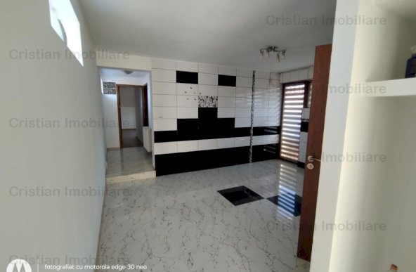 Apartament 3 camere, NEMOBILAT, etajul 1, zona Ultracentrala