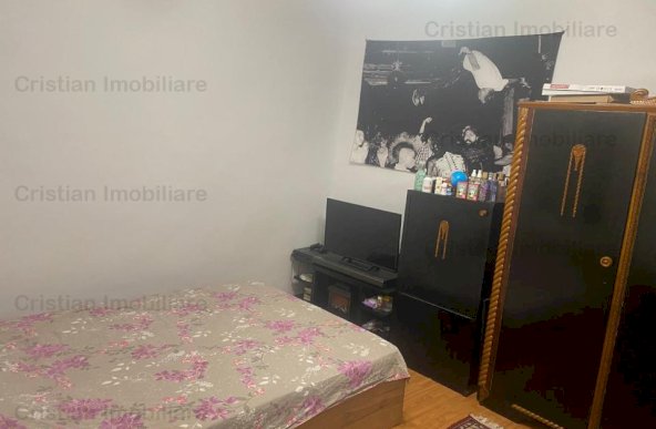 Casa 4 camere, suprafata teren 127 mp, toate utilitatile, zona Centrala