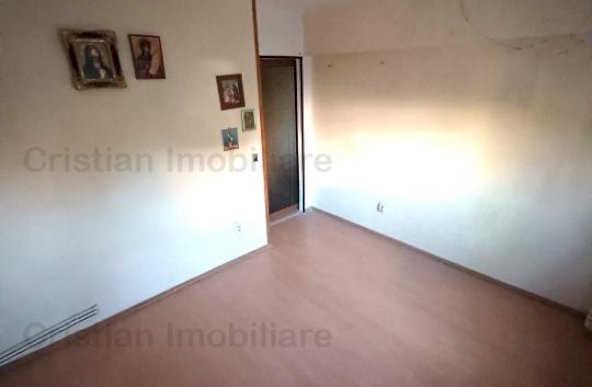 DISPONIBIL IMEDIAT! 2 camere etaj 2, CONFORT 1, zona Gara - Autogara