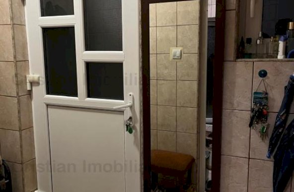 Casa 3 cam caramida 86 mp toate utilitatile zona Piata Saraca