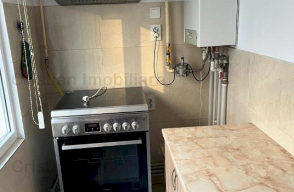 Mobilat si Utilat, 2 camere Decomandat parter cu balcon 7 m, zona Viziru 3