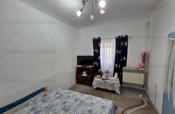 Casa 3 camere, caramida, toate utilitatile, teren 226 mp zona Centru Istoric