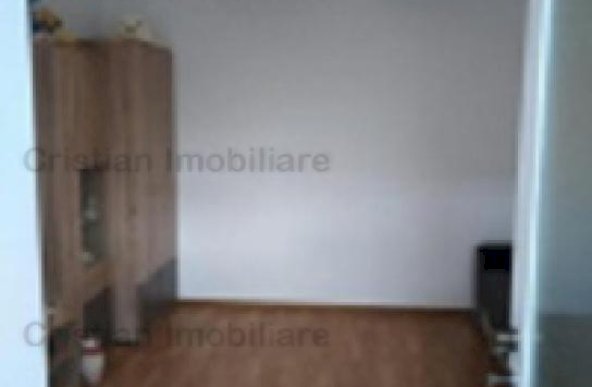  Apartament 2 cam 50mp la curte Centru Vechi toate utilitatile