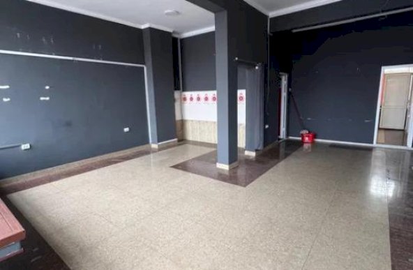 Spatiu comercial 84 mp zona centrala, stare foarte buna 