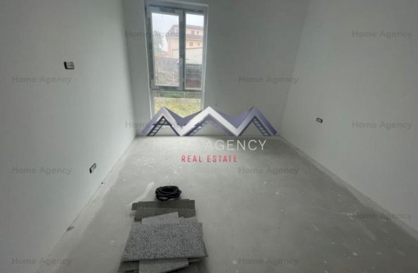 Apartament 2 camere + curte 70 mp Otopeni central