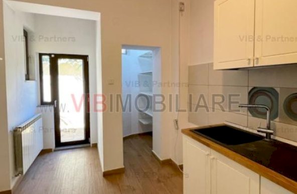 Aviatiei - Maguricea, vila S+P+1E+M, 9 camere, suprafata utila 363 mp