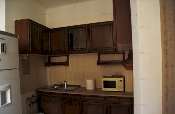 Vanzare Apartament 5 camere ,zona Piata Romana ,strada Henri Coanda ,nr - ,349.000 €