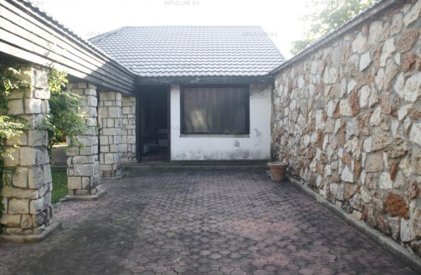 Vanzare Casa/Vila 7 camere ,zona Izvorani ,strada Mihai Eminescu ,nr 1 ,730.000 €