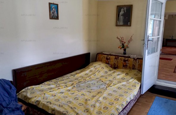Vanzare Casa/Vila 4 camere ,zona Berceni ,strada Farului ,nr 25 ,245.000 €