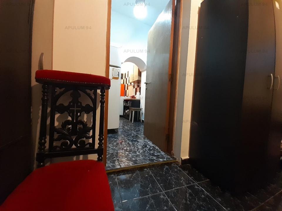 Vanzare Casa/Vila 3 camere ,zona Centrul Civic ,strada Episcopul Chesarie ,nr 28 ,209.900 €