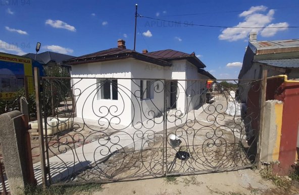 Vanzare Casa/Vila 4 camere ,zona Copaceni ,strada Padurii ,nr 299 ,82.500 €