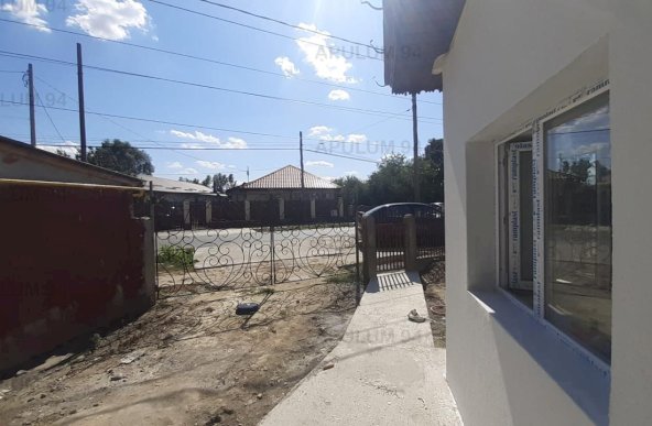 Vanzare Casa/Vila 4 camere ,zona Copaceni ,strada Padurii ,nr 299 ,82.500 €