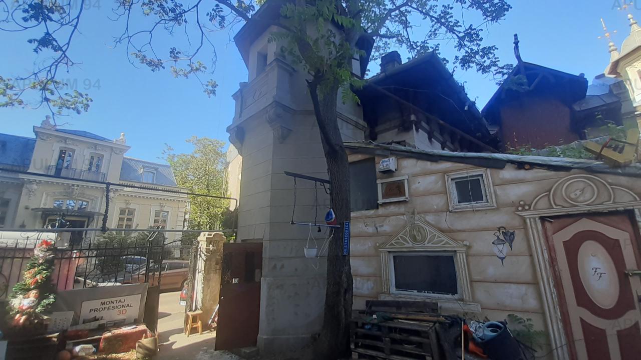 Vanzare Casa/Vila 6 camere ,zona Centrul Vechi ,strada Sfintilor ,nr 12 ,275.000 €