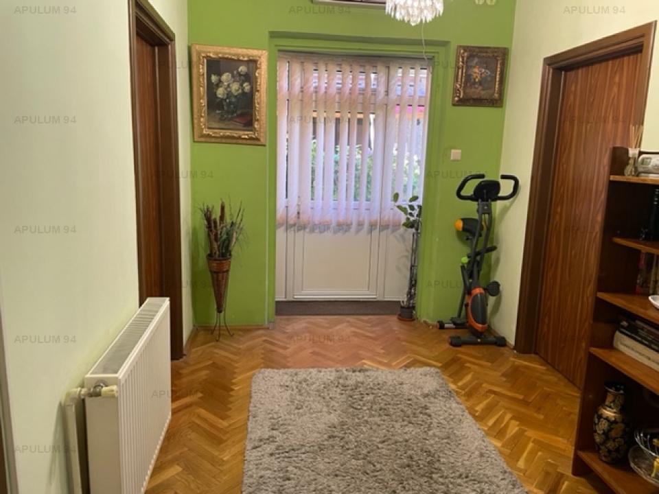 Vanzare Casa/Vila 6 camere ,zona Ion Mihalache ,strada Zablovschi ,nr 1 ,360.000 €