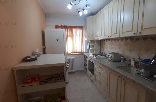 Vanzare Apartament 4 camere ,zona Cotroceni ,strada Iuliu Maniu ,nr 61 ,117.000 €