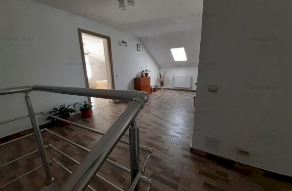 Vanzare Casa/Vila 4 camere ,zona 1 Decembrie ,strada Stadionului ,nr -- ,147.000 €