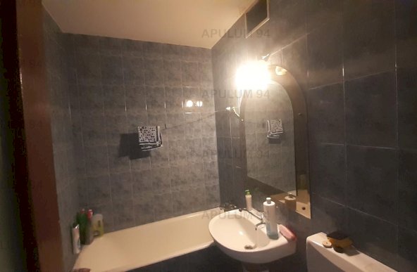 Vanzare Apartament 3 camere ,zona Aparatorii Patriei ,strada turnu magurele ,nr 5 ,88.500 €