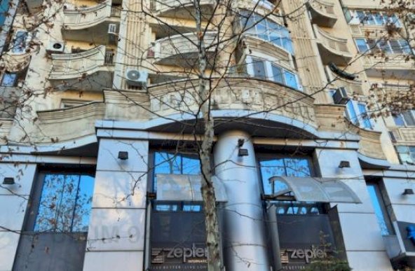 Vanzare Apartament 2 camere ,zona Unirii ,strada Bulevardul Unirii ,nr 70 ,220.000 €