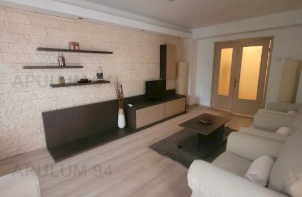 Inchiriere Apartament 3 camere ,zona Unirii ,strada Unirii ,nr - ,780 € /luna 