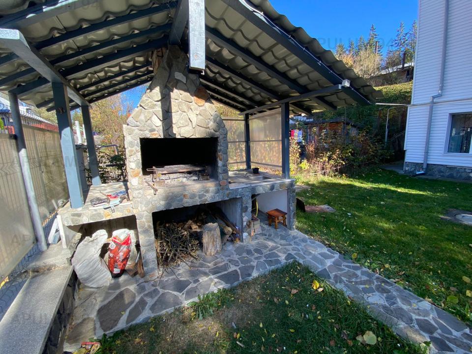 Vanzare Casa/Vila 10 camere ,zona Busteni ,strada Zamora Noua ,nr 56 ,241.000 €