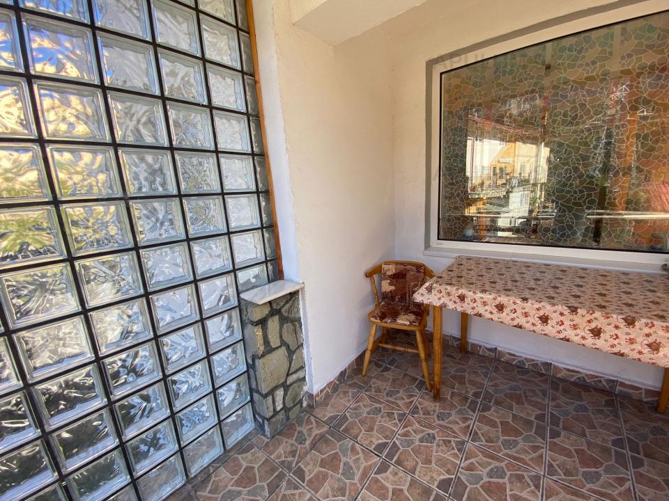 Vanzare Casa/Vila 10 camere ,zona Busteni ,strada Zamora Noua ,nr 56 ,241.000 €