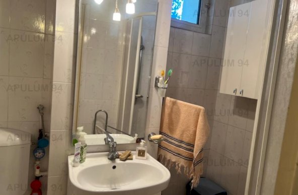 Inchiriere Apartament 2 camere ,zona Berceni ,strada turnu magurele ,nr 7 ,380 € /luna 