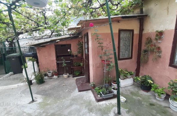 Vanzare Casa/Vila 3 camere ,zona Calea Calarasilor ,strada Popa Nan ,nr 16 ,170.000 €