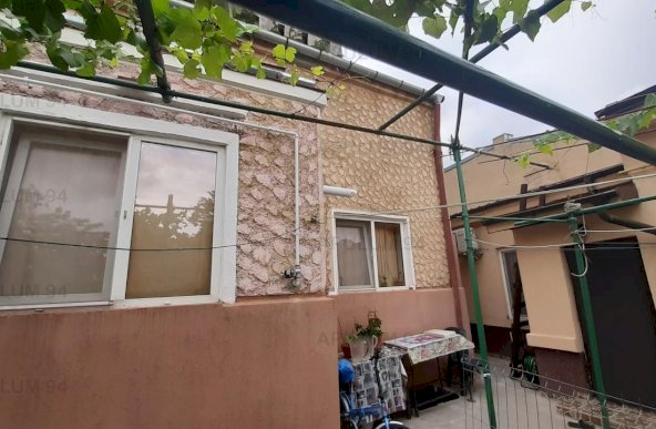 Vanzare Casa/Vila 3 camere ,zona Calea Calarasilor ,strada Popa Nan ,nr 16 ,170.000 €