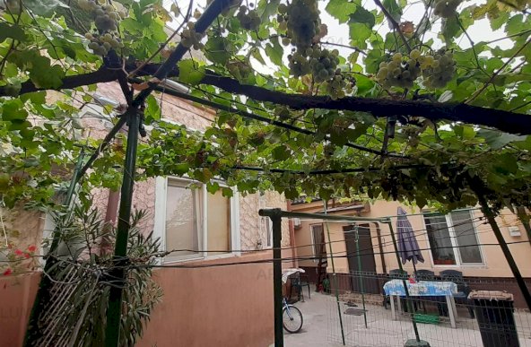 Vanzare Casa/Vila 3 camere ,zona Calea Calarasilor ,strada Popa Nan ,nr 16 ,170.000 €