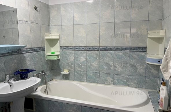 Apartament 3 camere Iuliu Maniu, stradal, statia Valea Lunga. 