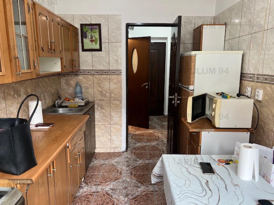 Inchiriere Apartament 3 camere ,zona Militari ,strada Iuliu Maniu ,nr 150 ,450 € /luna 