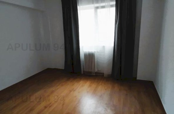 Vanzare Apartament 3 camere ,zona Kogalniceanu ,strada Vasile Parvan ,nr 2-4 ,120.000 €