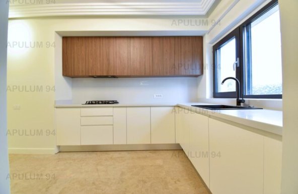 Apartament 4 Camere, Parter,  