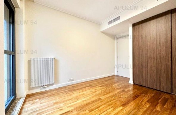 Apartament 4 Camere, Parter,  