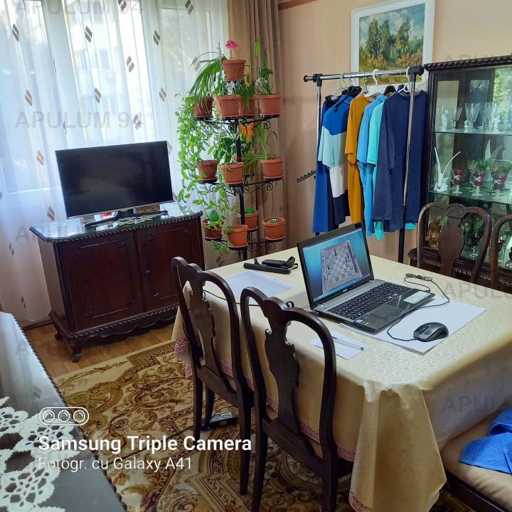 Vanzare Apartament 3 camere ,zona Basarabia ,strada Chisinau ,nr 21 ,90.000 €