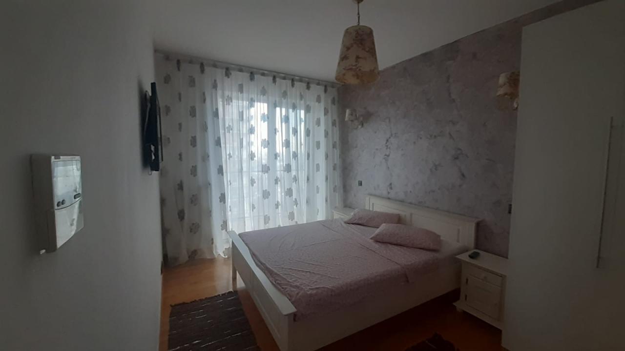 Vanzare Apartament 3 camere ,zona Vacaresti ,strada Gladitei ,nr -- ,259.000 €