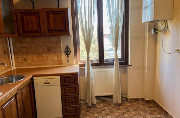 Vanzare Apartament 5 camere ,zona Piata Alba Iulia ,strada Valeriu Braniste ,nr 50 ,275.000 €