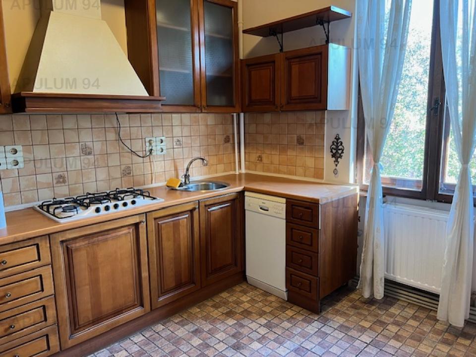 Vanzare Apartament 5 camere ,zona Piata Alba Iulia ,strada Valeriu Braniste ,nr 50 ,275.000 €