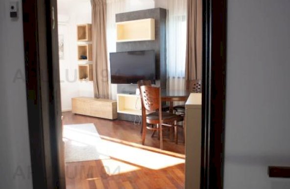 Inchiriere Apartament 2 camere ,zona Universitate ,strada Italiana ,nr - ,725 € /luna 