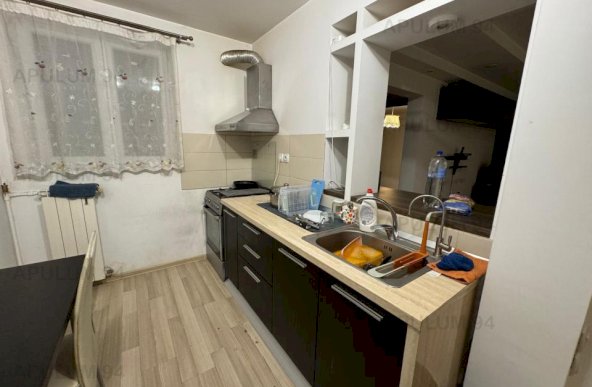 Inchiriere Apartament 4 camere ,zona Titan ,strada Stanila Al. ,nr 1 ,700 € /luna 