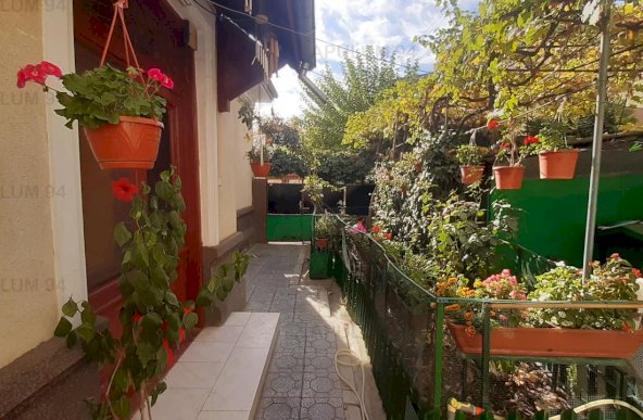 Vanzare Casa/Vila 5 camere ,zona Cartierul Armenesc ,strada Toamnei ,nr 114 ,298.000 €